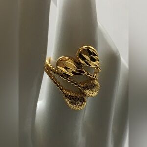 GOLDTONE TWIST ART DECO STYLE TEXTURED HAMMERED COCKTAIL RING SIZE 8